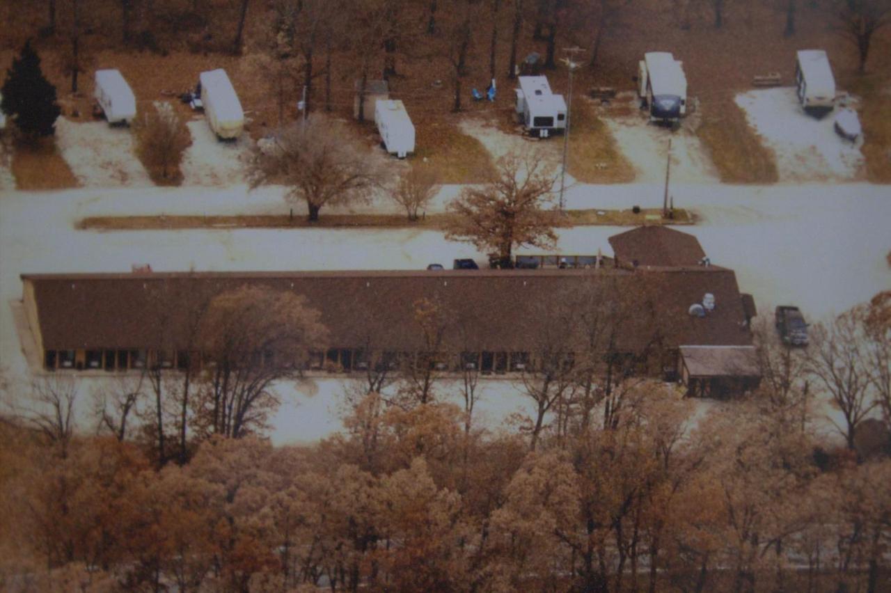 Hidden Lake Resort Warsaw Exterior photo
